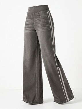 Halara High Waisted Stripe
Wide Leg Flowy Washed Casual Jeans Size Large Long
